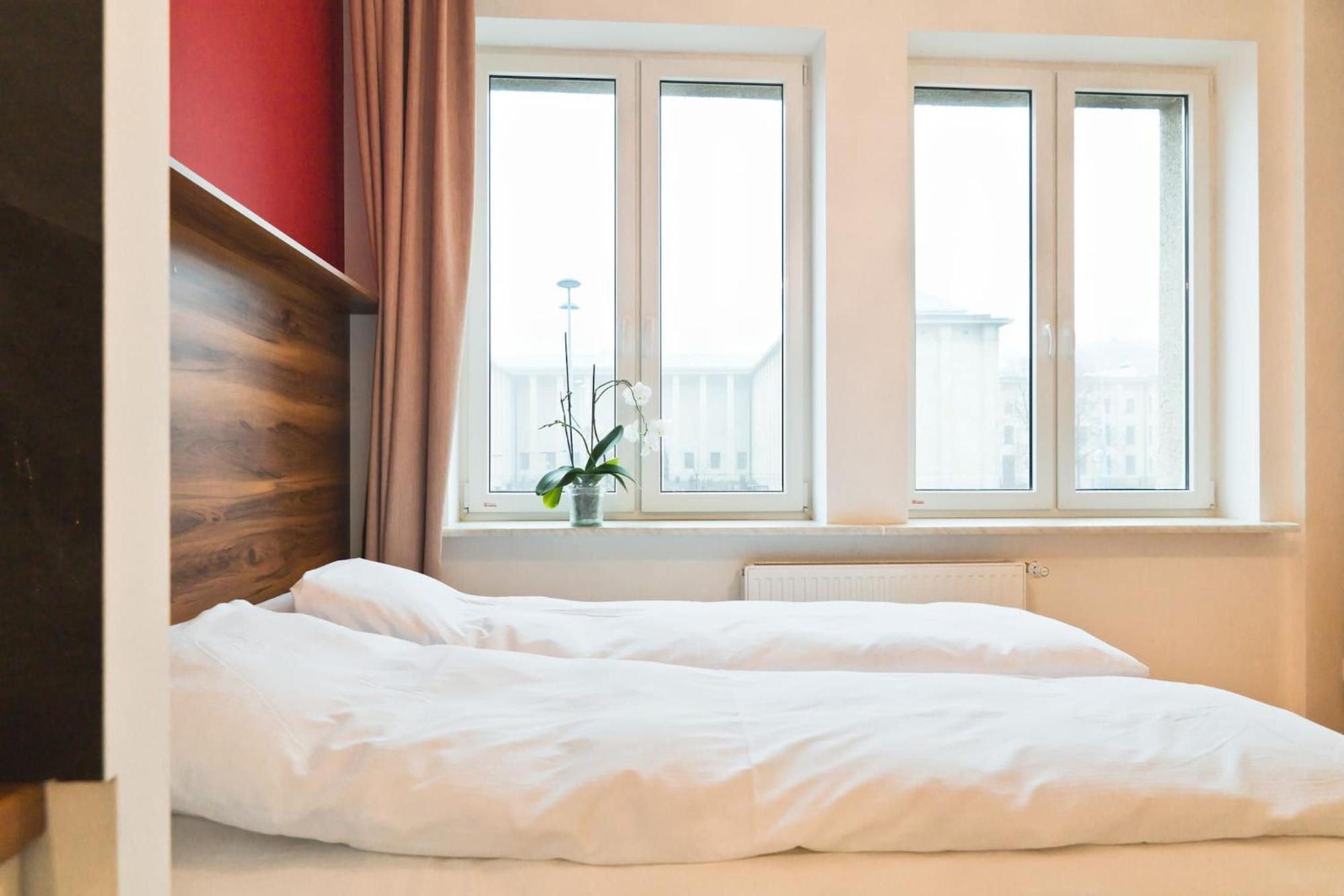 Smolna Apartments By Your Freedom วอร์ซอ ภายนอก รูปภาพ