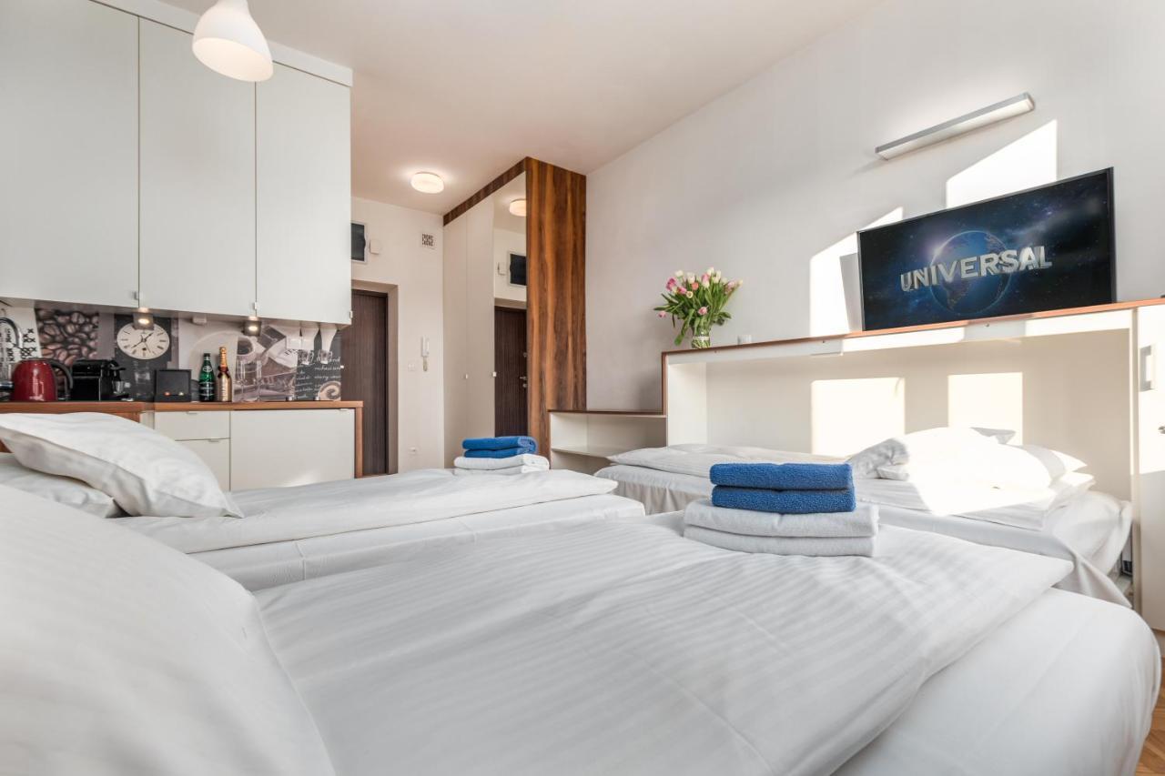 Smolna Apartments By Your Freedom วอร์ซอ ภายนอก รูปภาพ